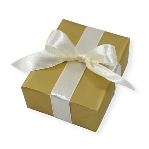 قلادة القلب المميزه بالتصميم الكوري