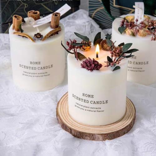 شمعة معطرة فاخره