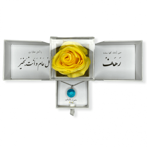 بوكس هدايا ورد بالوان متعدده