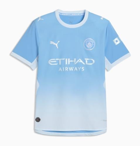Manchester City main T-shirt for the 2027 season (...