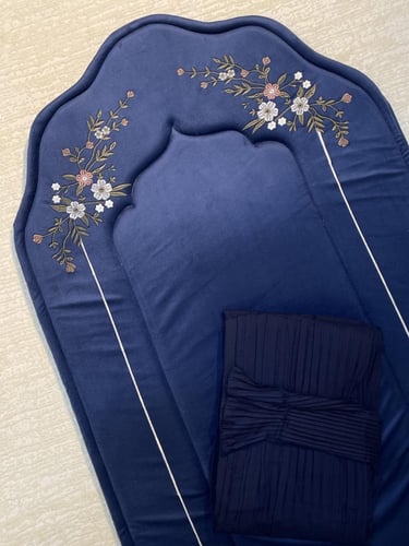 طقم الصلاة – زهر الندى