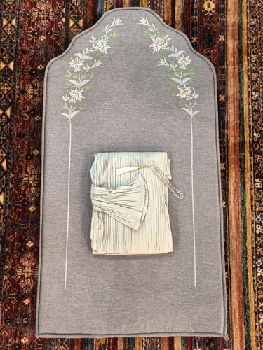 طقم الصلاة – روز