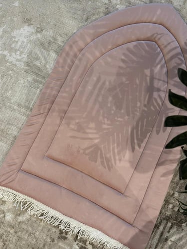 اطقم صلاة بناتي منقط وردي