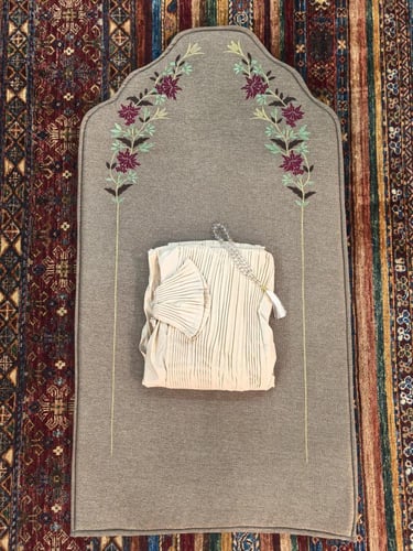 طقم الصلاة – روز