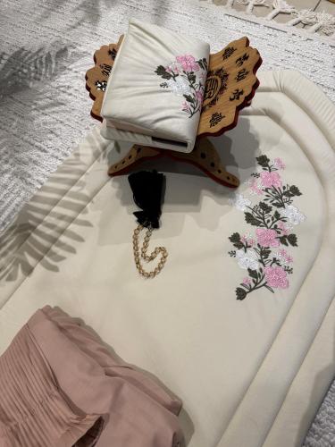 اطقم صلاة ياسمين