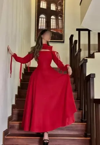 فستان احمر ناعم وانيق
