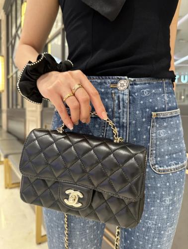 20cm Chanel bag