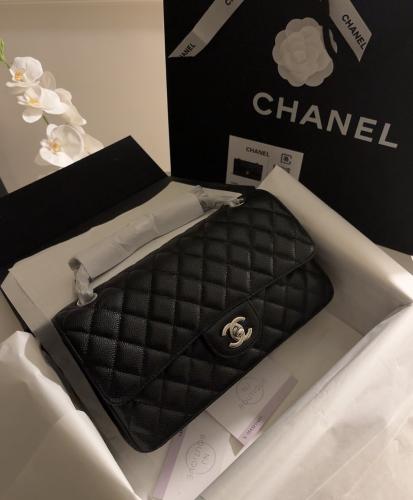 Chanel classic medium هاردوير فضي