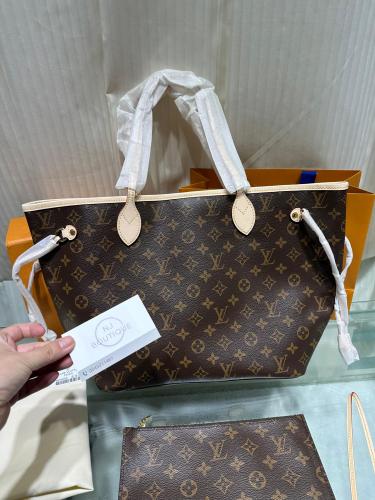 LV BAG Neverfull MM بيج داخلي