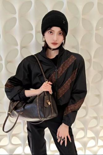 شنطة ال في 34cm