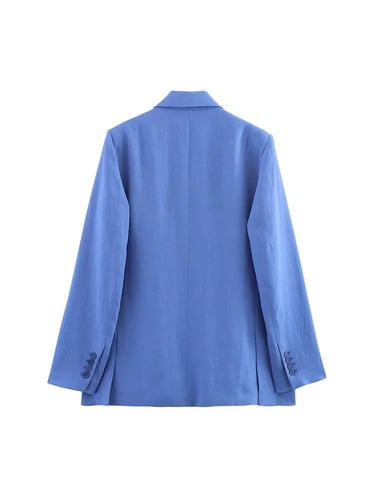 بدلة نسائية