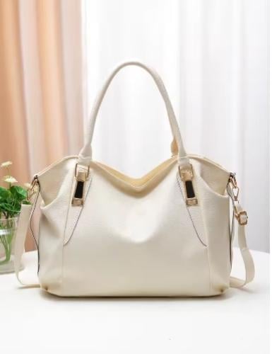 حقيبة كاجوال