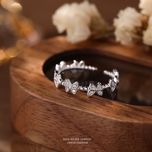 خاتم الفراشة