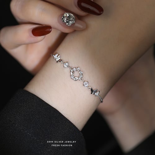 سوار فراشة الألماس