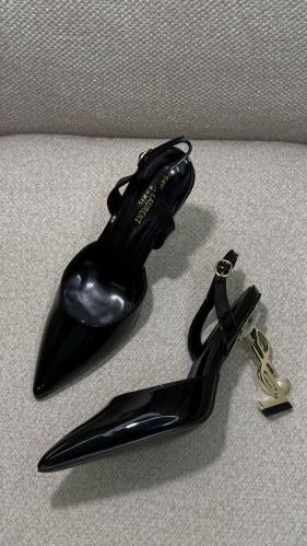 كعب سالوان مقاس 40