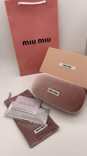 نظارة ميو ميو ملحقات ماستر (الحبة)