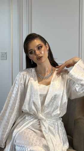 روب Dior ميدي بدون الفستان الداخلي