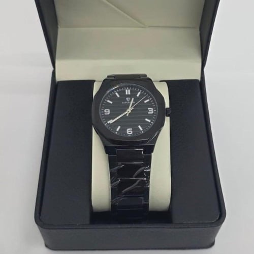 ساعة دارك نايت