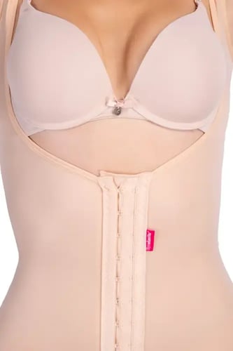 مشد بعد عملية شفط الدهون كامل بفتحة خلفية تحت الرك...