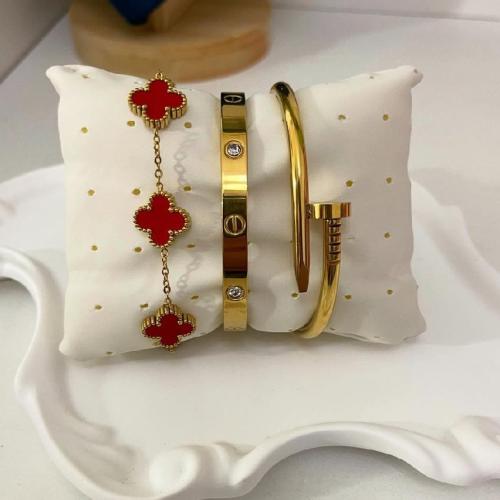 بكج اساور فخم