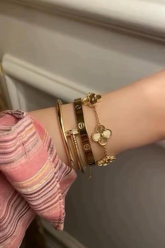 بكج اساور فخم