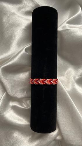 Woven bracelet V red