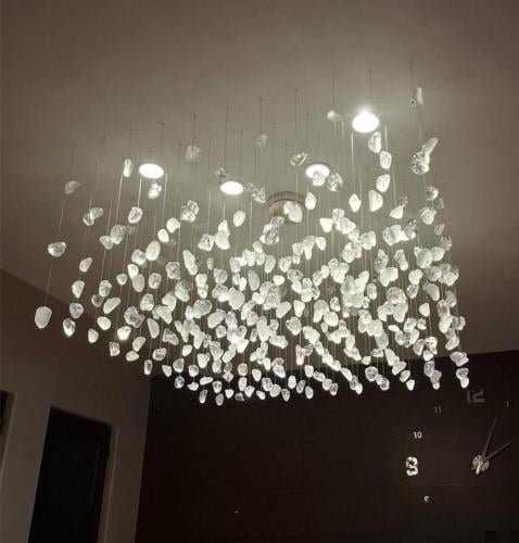 ثريا مربع الاحجار طول 120سم وعرض 120سم لون شفاف عل...