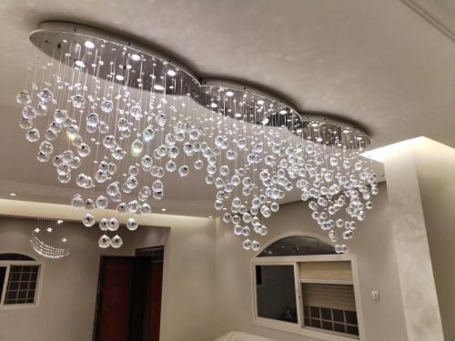 ثريا مودرين كرستال طول مترين ونص وعرض 40 سم