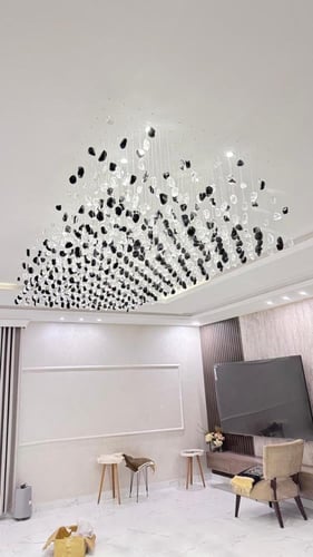 ثريا مستطيل طول 180سم وعرض 80سم لون اسود و شفاف