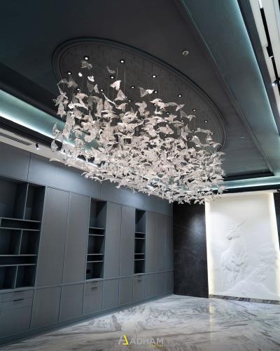 ثريا احجار مستطيلة طول مترين وعرض متر لون الاحجار...