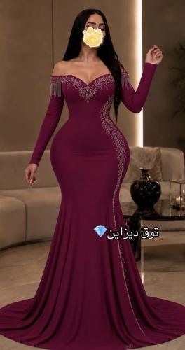 فستان وردي