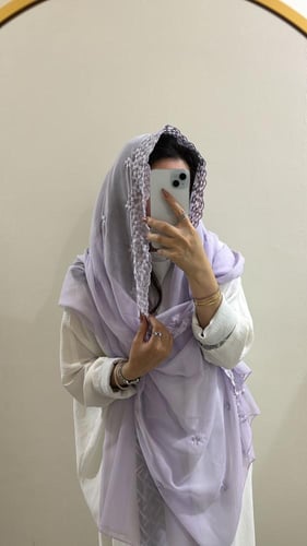 LA1 6
