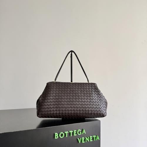 Bottega Veneta bag, 37 cm