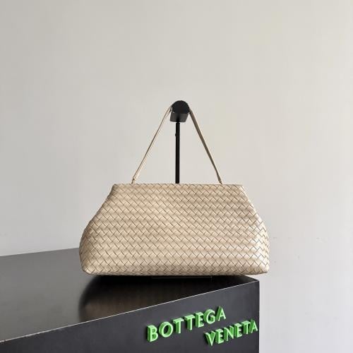 Bottega Veneta bag, 37 cm