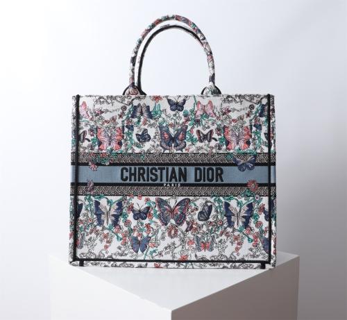 شنطة ديور Book Tote مقاس 41.5 سم