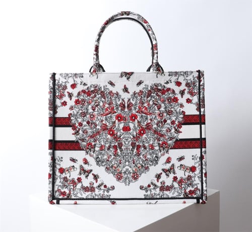 شنطة ديور Book Tote مقاس 41.5 سم