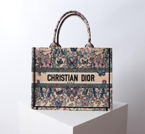شنطة ديور Book Tote مقاس .36.5 سم