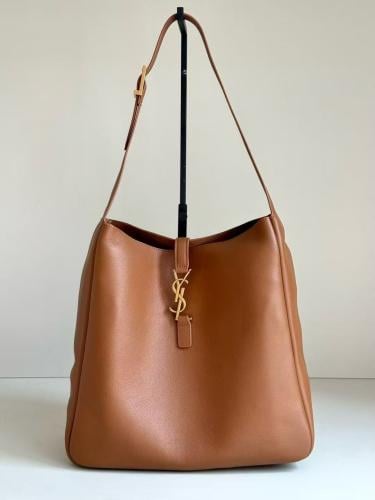 شنطة سان لوران YSL مقاس 22 سم