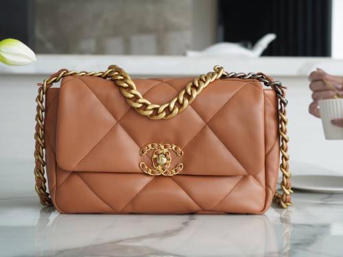 شنطة شانيل 19Bag مقاس 26 سم