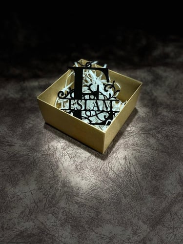 تعليقه مزخرفه