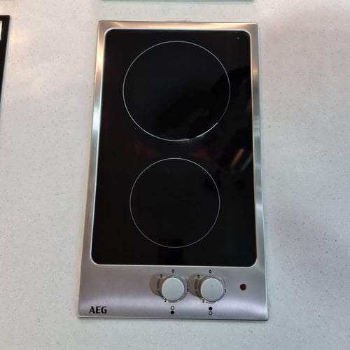 سطح 2عين كهرباء سرميك AEG إيطالي موديل ( HK312000M...