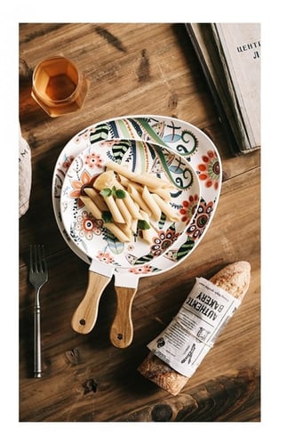 طبق تقديم دائري بزخرفة الورود