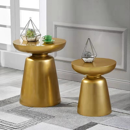 طاولة معدن جانبية