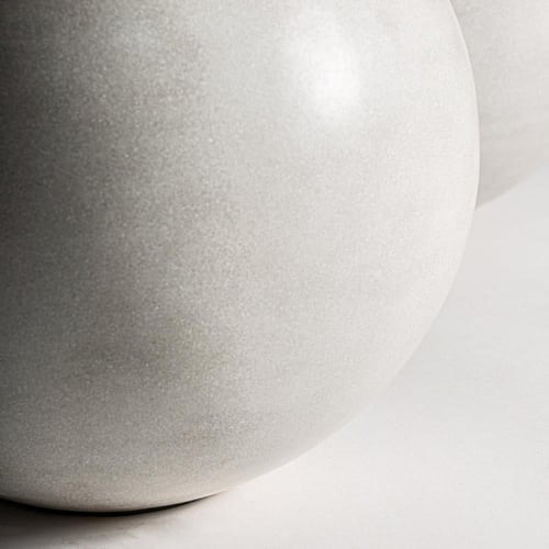 طاولة مميزة من الحجر طبيعي