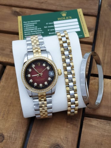 رولكس نسائي مع فصوص