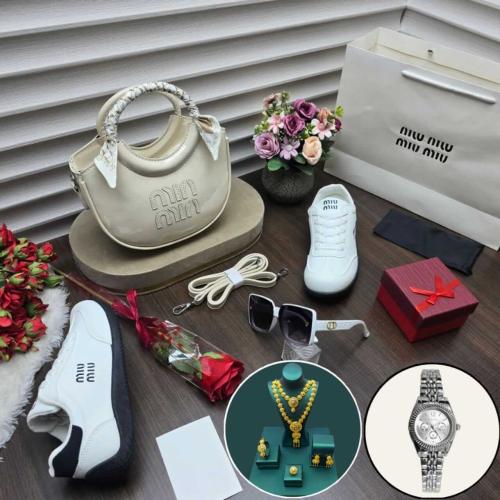 بكج ميو مير شنطه وشوز نسائي