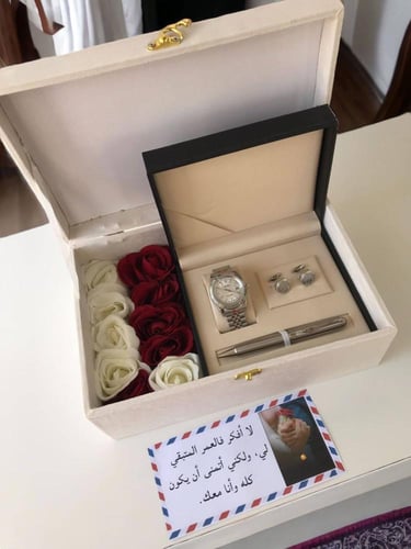 بوكس رجالي ساعه فخمه مرتب