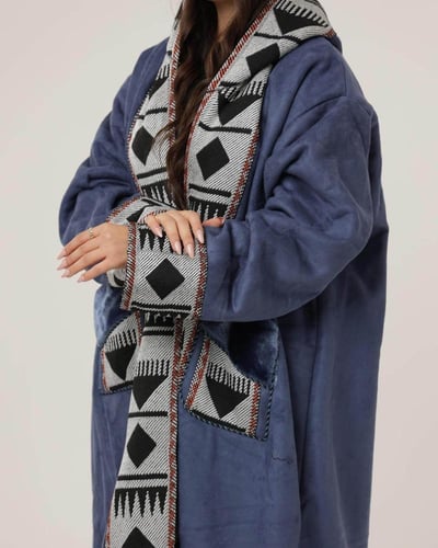 الفروات النسائية الملكية والفاخرة