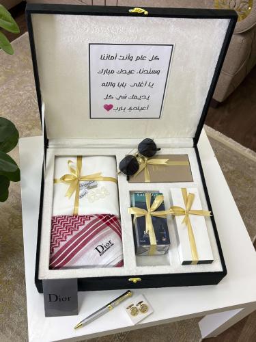 بوكس رجالي فخم ديور