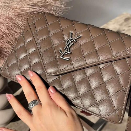 هدايا ديور نسائي VIP ملكي